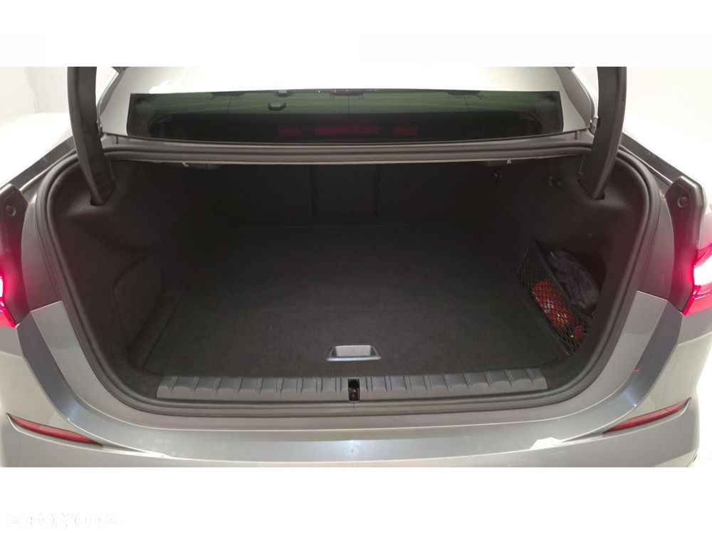 BMW Seria 2 218i M Sport - 24