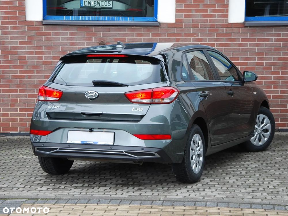 Hyundai i30 1.5 DPI Modern - 28