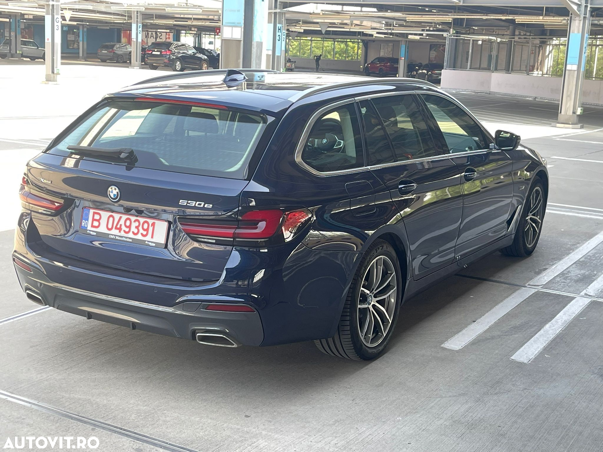 BMW Seria 5 530e xDrive Touring Aut. Luxury Line - 4