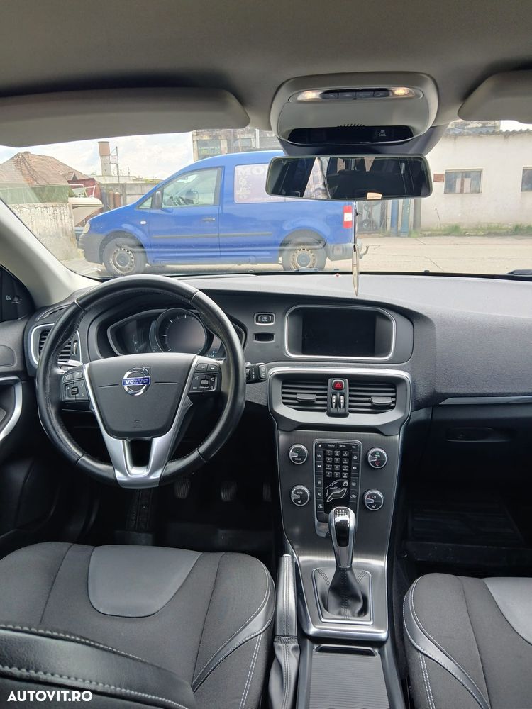 Volvo V40 D3 - 6
