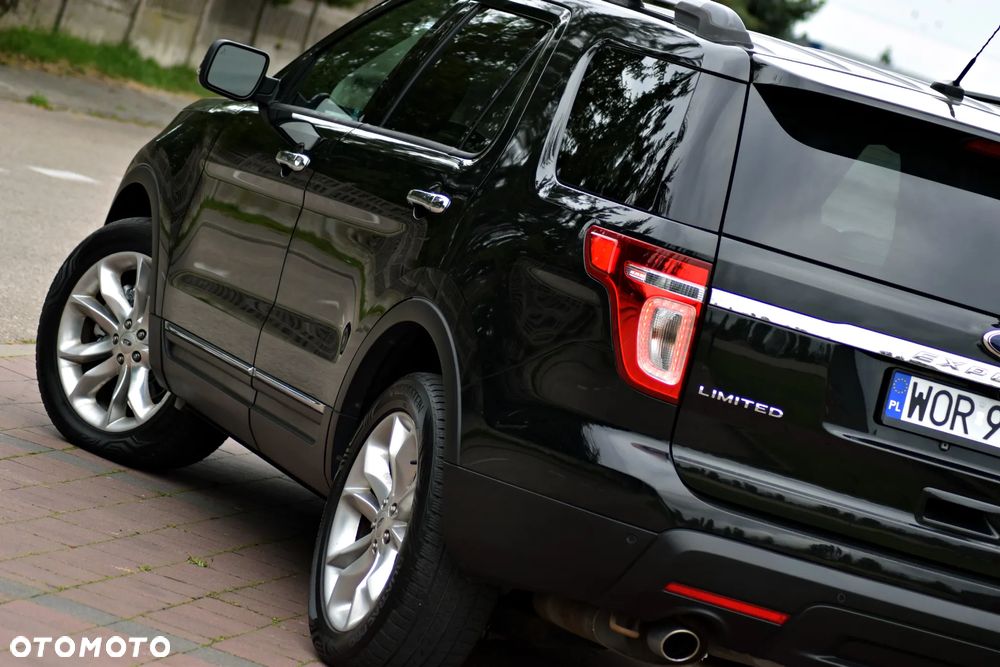 Ford Explorer - 24