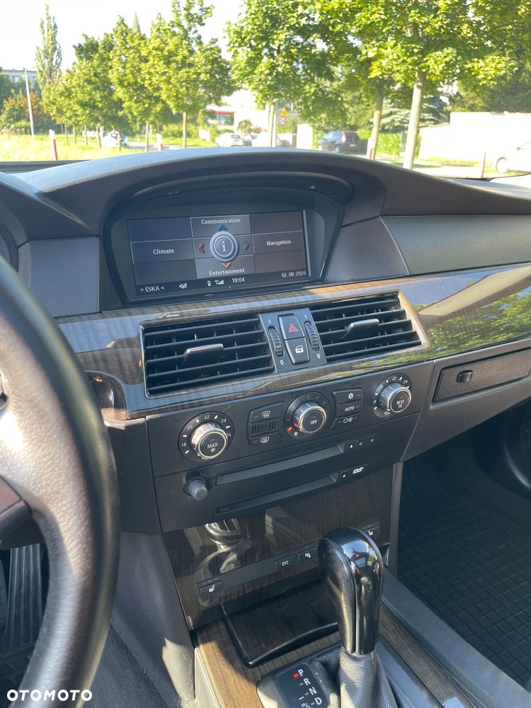 BMW Seria 5 530d - 25