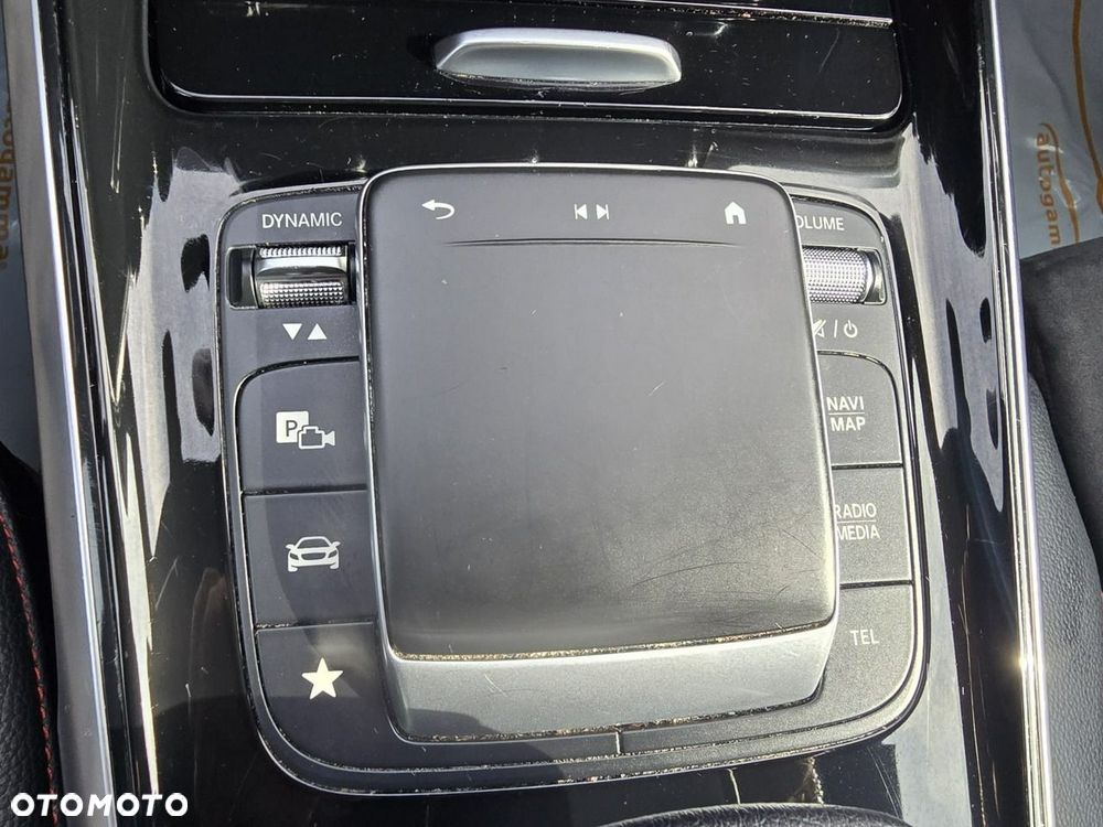 Mercedes-Benz GLB - 22