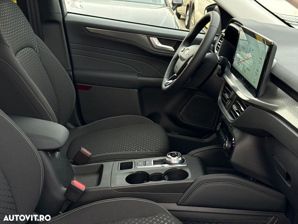 Ford Kuga - 12