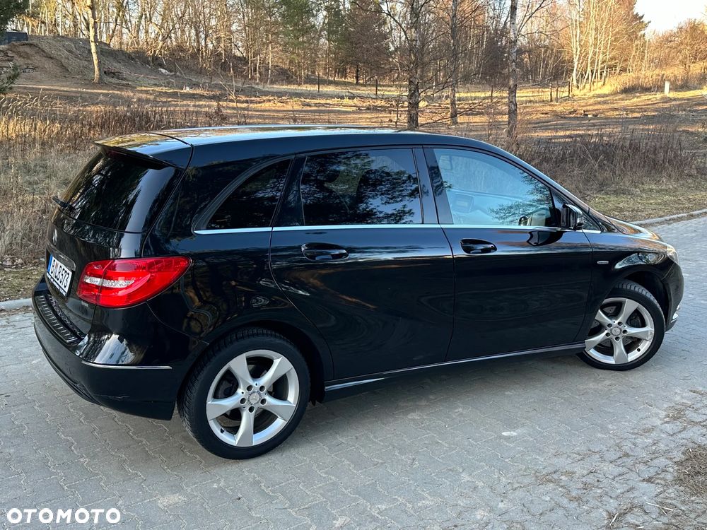 Mercedes-Benz Klasa B 180 CDI (BlueEFFICIENCY) - 6