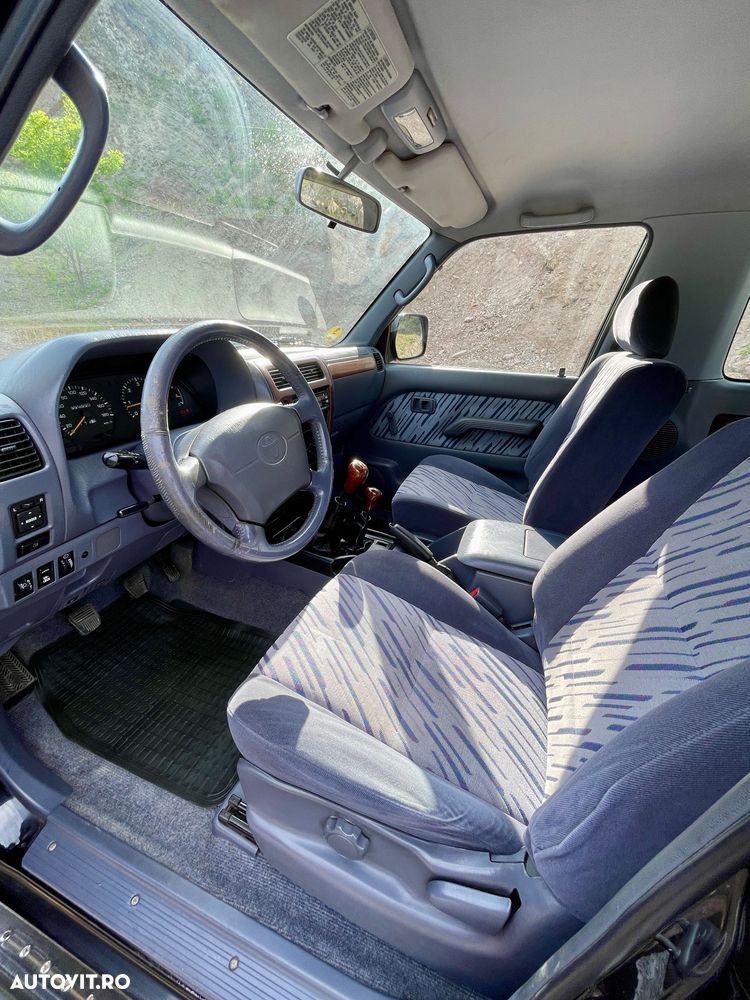 Toyota Land Cruiser - 11
