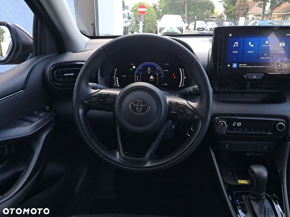 Toyota Yaris Hybrid 1.5 Style - 17