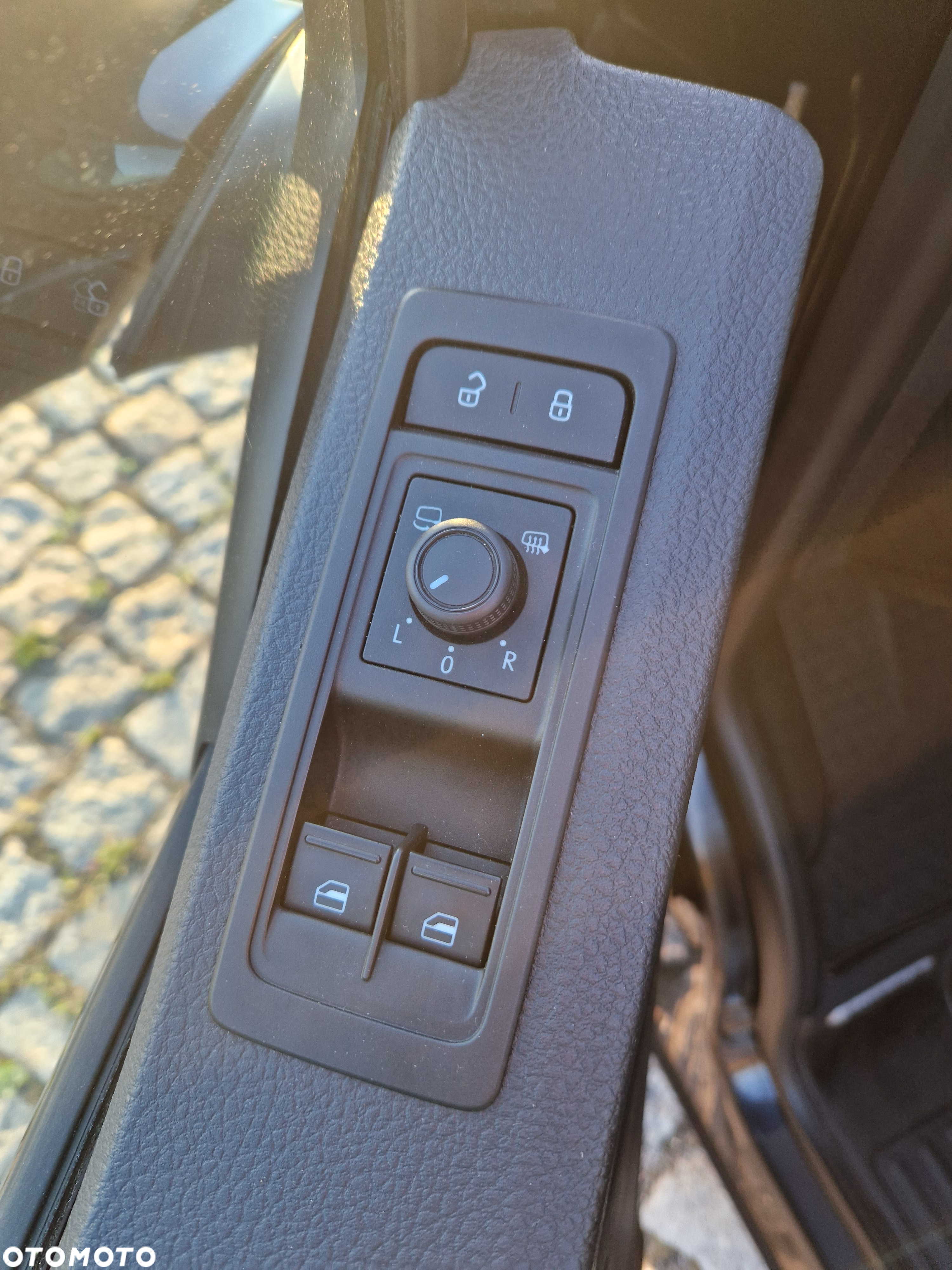 Volkswagen Caravelle 2.0 BiTDI L2 Highline 4Motion DSG - 15