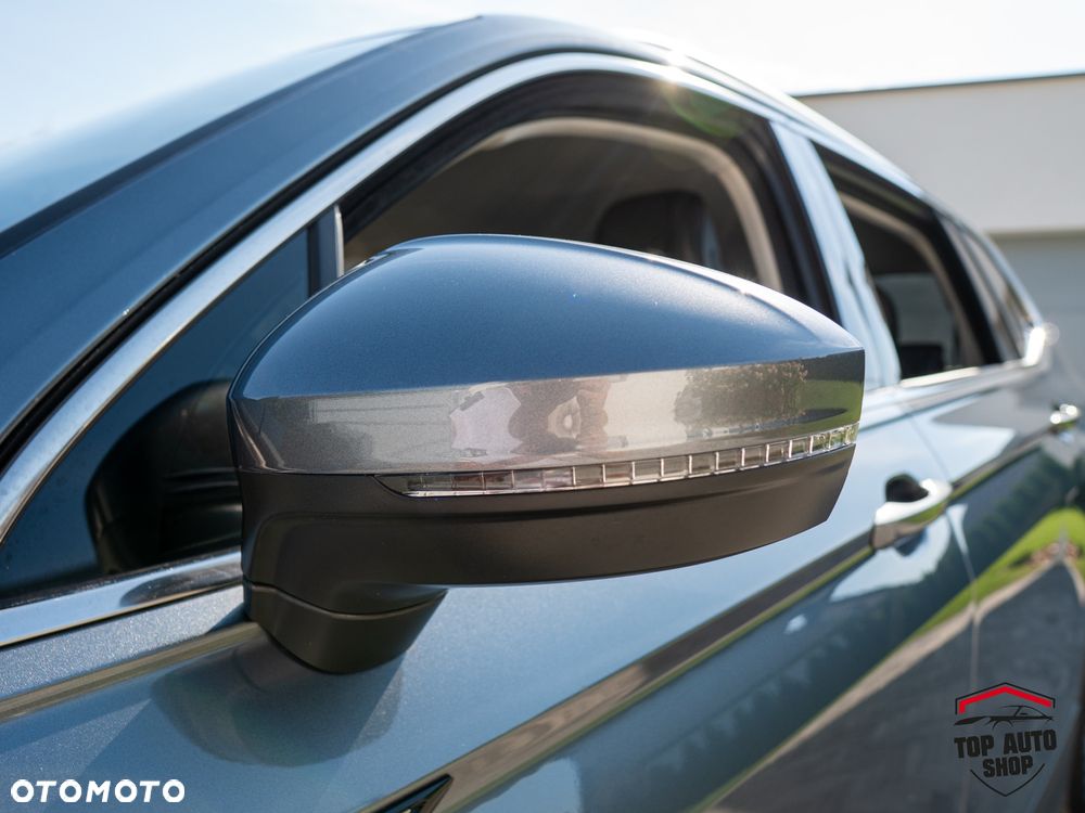 Volkswagen Tiguan - 33