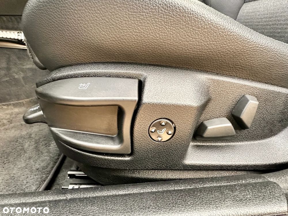 BMW Seria 5 - 13