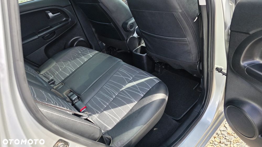 Kia Venga 1.4 CVVT Titanium Collection - 20