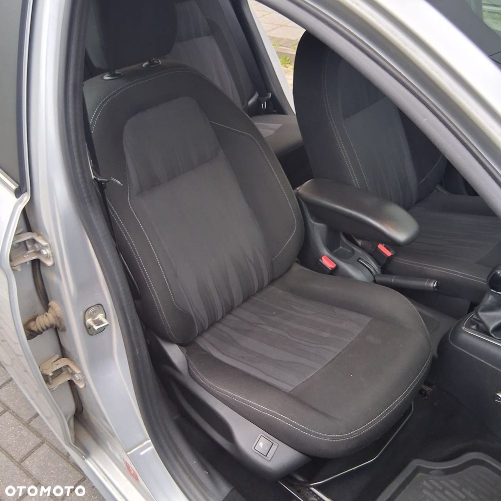 Peugeot 301 1.6 VTi Allure - 11