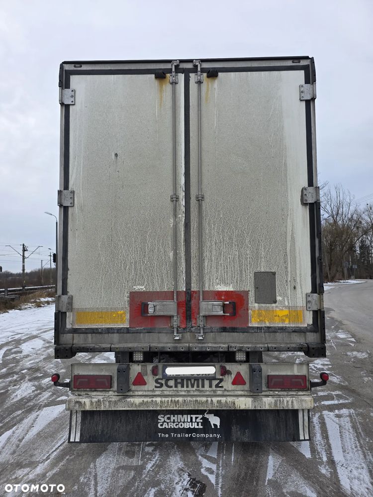 Schmitz Cargobull SKO 24 - 4