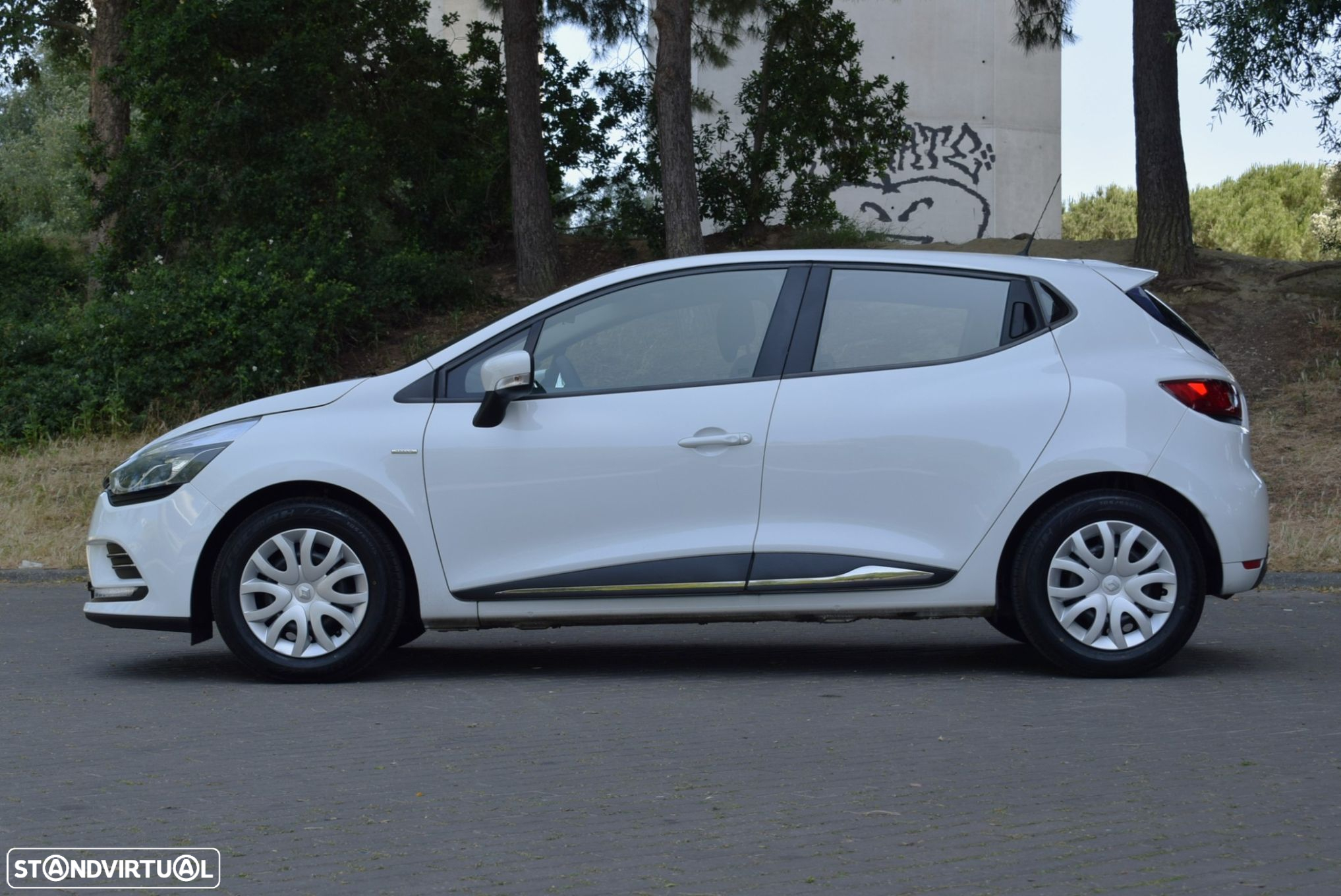 Renault Clio 1.2 Zen - 10