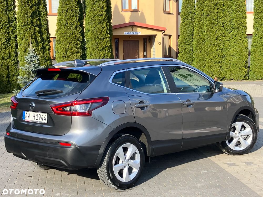 Nissan Qashqai 1.3 DIG-T N-Connecta EU6d - 12
