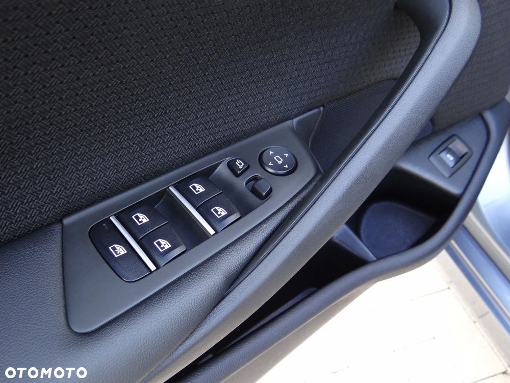 BMW Seria 5 520d - 13