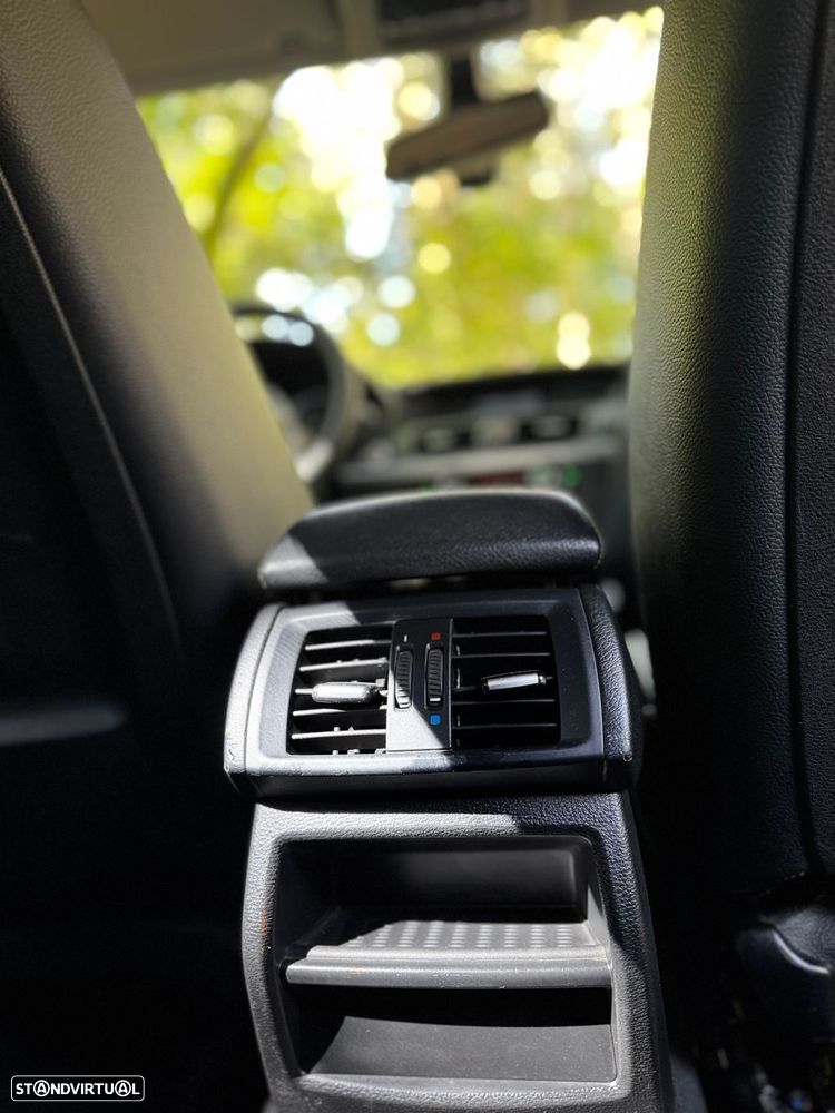 BMW X3 20 d xDrive - 31