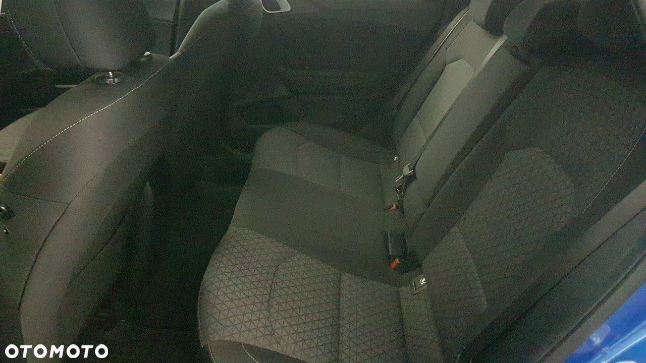 Kia Ceed - 22