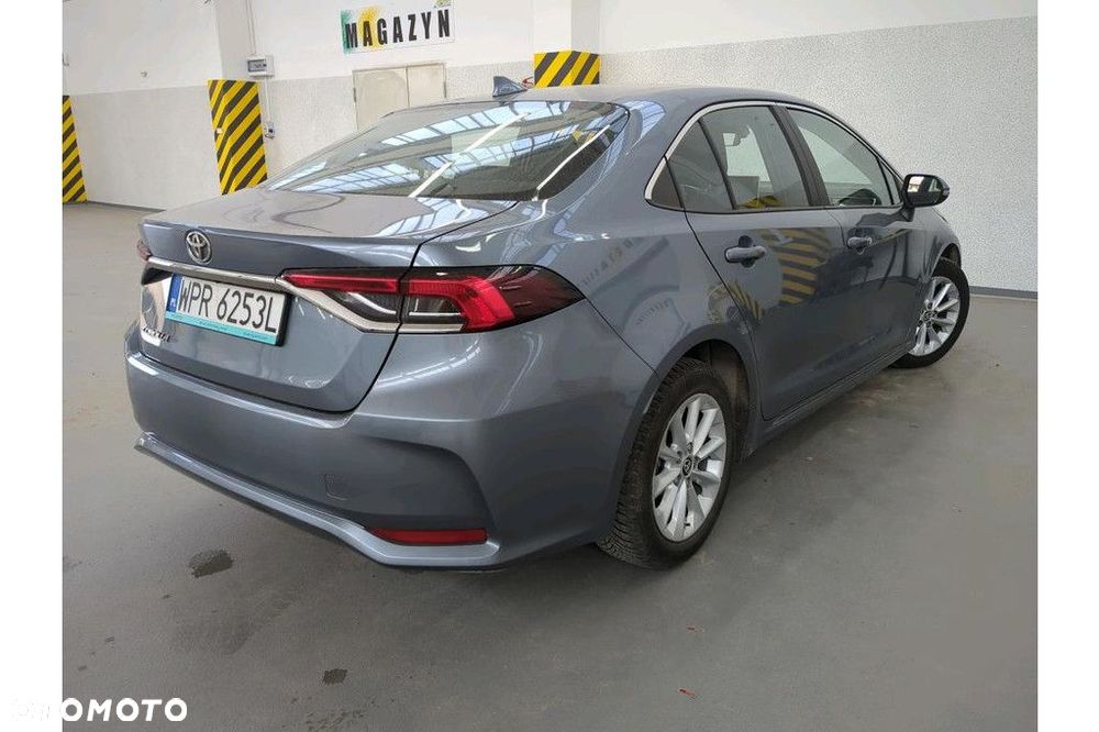 Toyota Corolla - 3