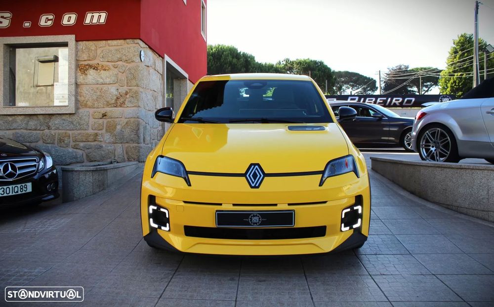 Renault 5 E-Tech 40 kWh Evolution Autonomia Urbana - 2