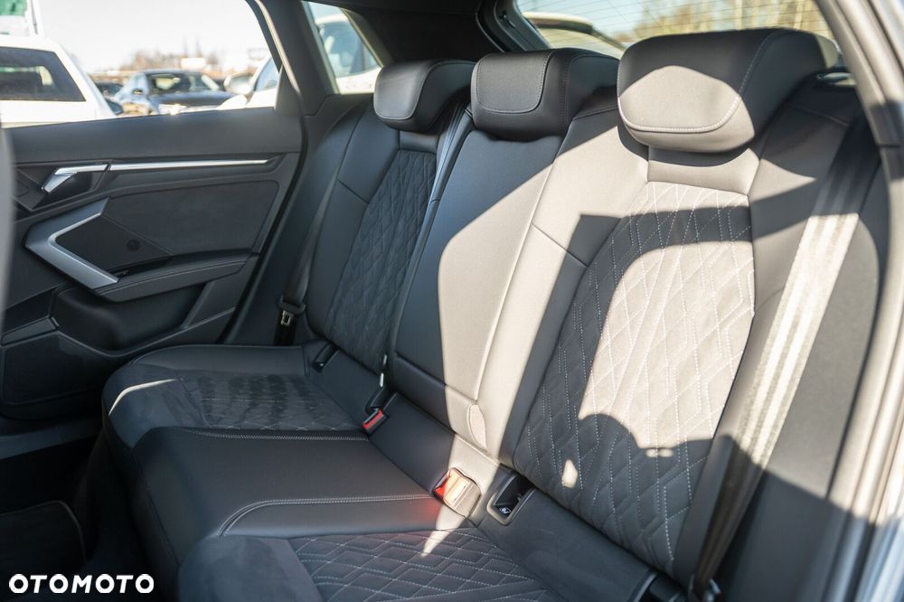 Audi S3 Sportback - 16