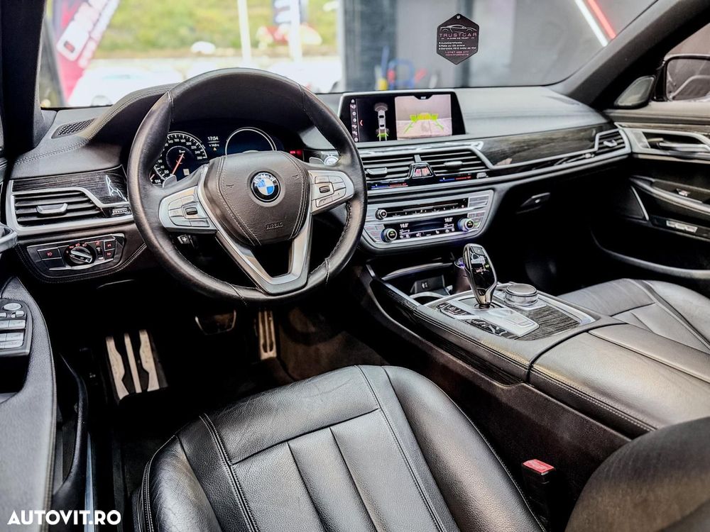 BMW Seria 7 740Li - 13