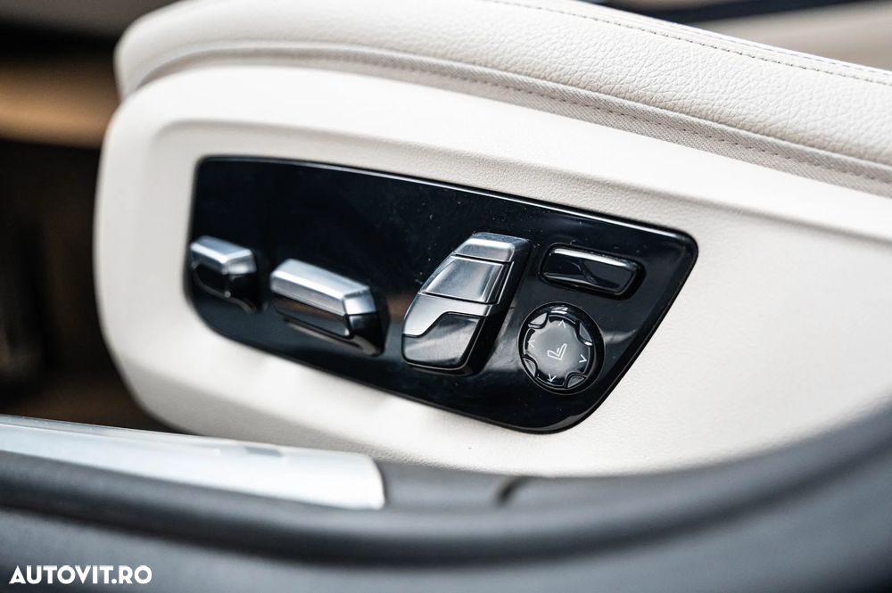 BMW Seria 7 730d xDrive - 31