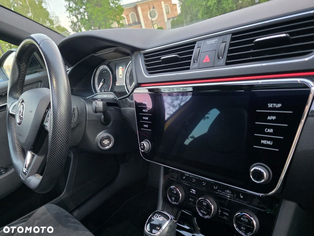 Skoda Superb 2.0 TSI Active DSG - 23