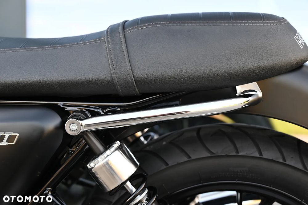 Moto Guzzi V7 - 29