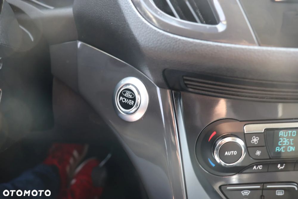 Ford Kuga 2.0 TDCi 4WD Titanium Plus - 34