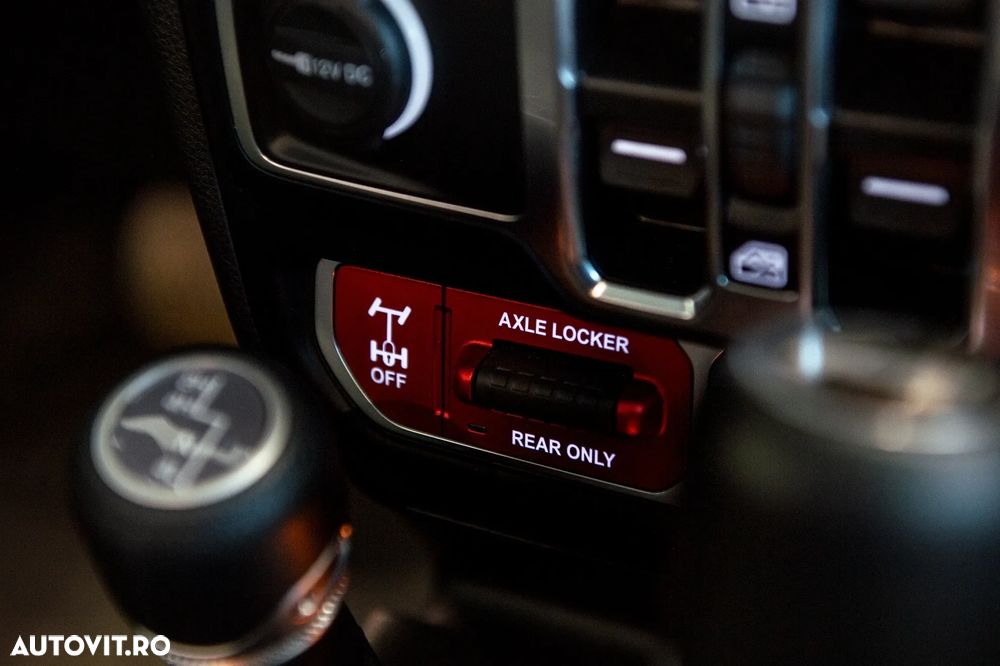 Jeep Wrangler - 13