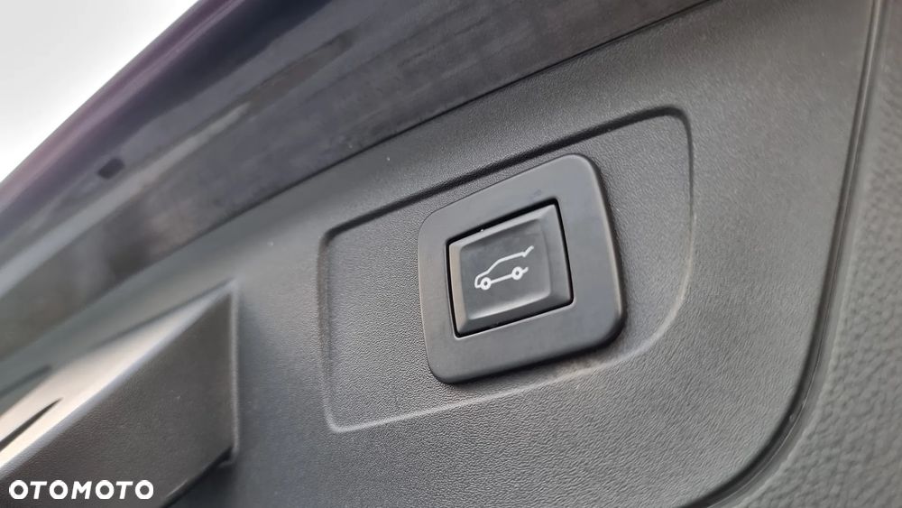 Opel Insignia 2.0 T Elegance S&S - 36