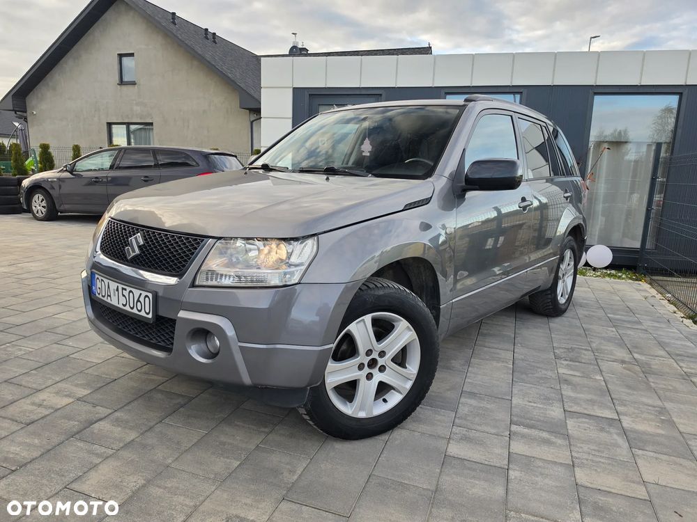 Suzuki Grand Vitara 2.0 - 8