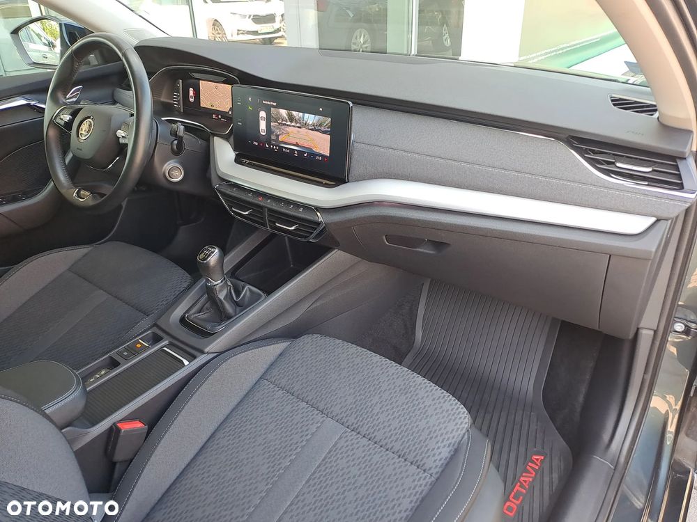 Skoda Octavia 1.5 TSI ACT Style - 11