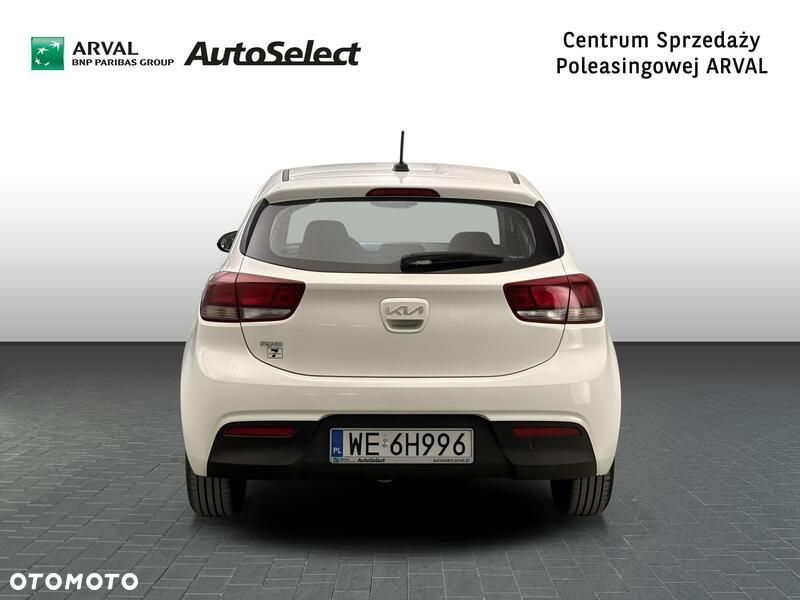 Kia Rio - 6