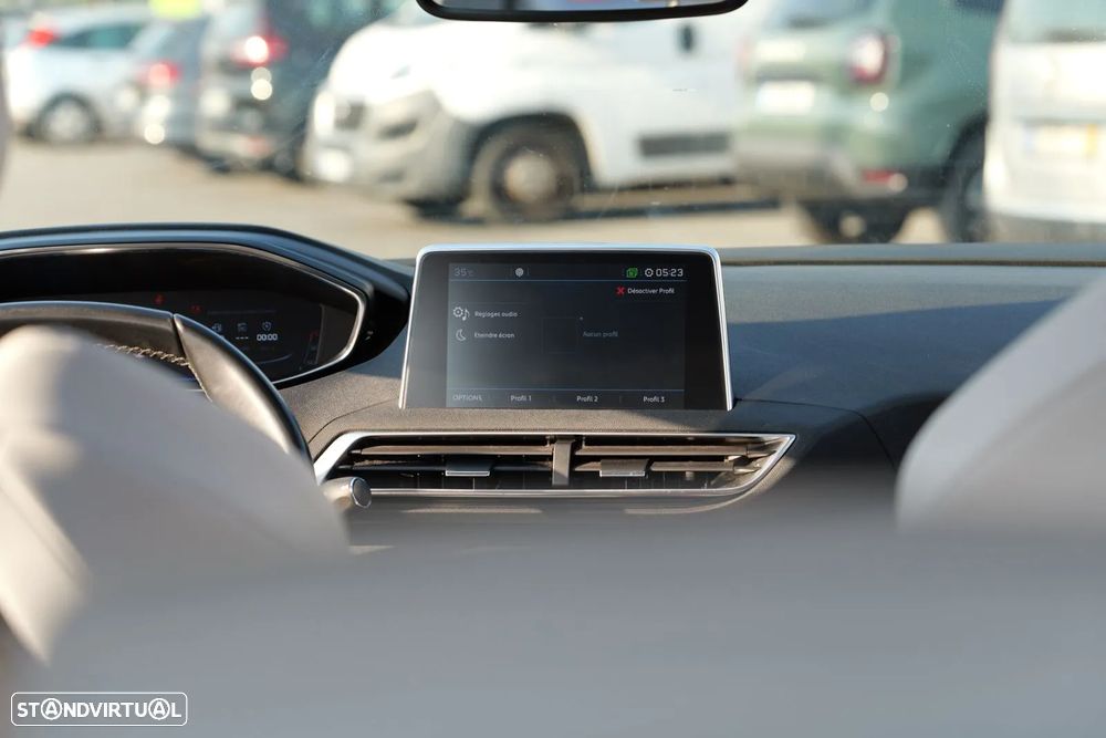 Peugeot 3008 1.5 BlueHDi Allure - 18