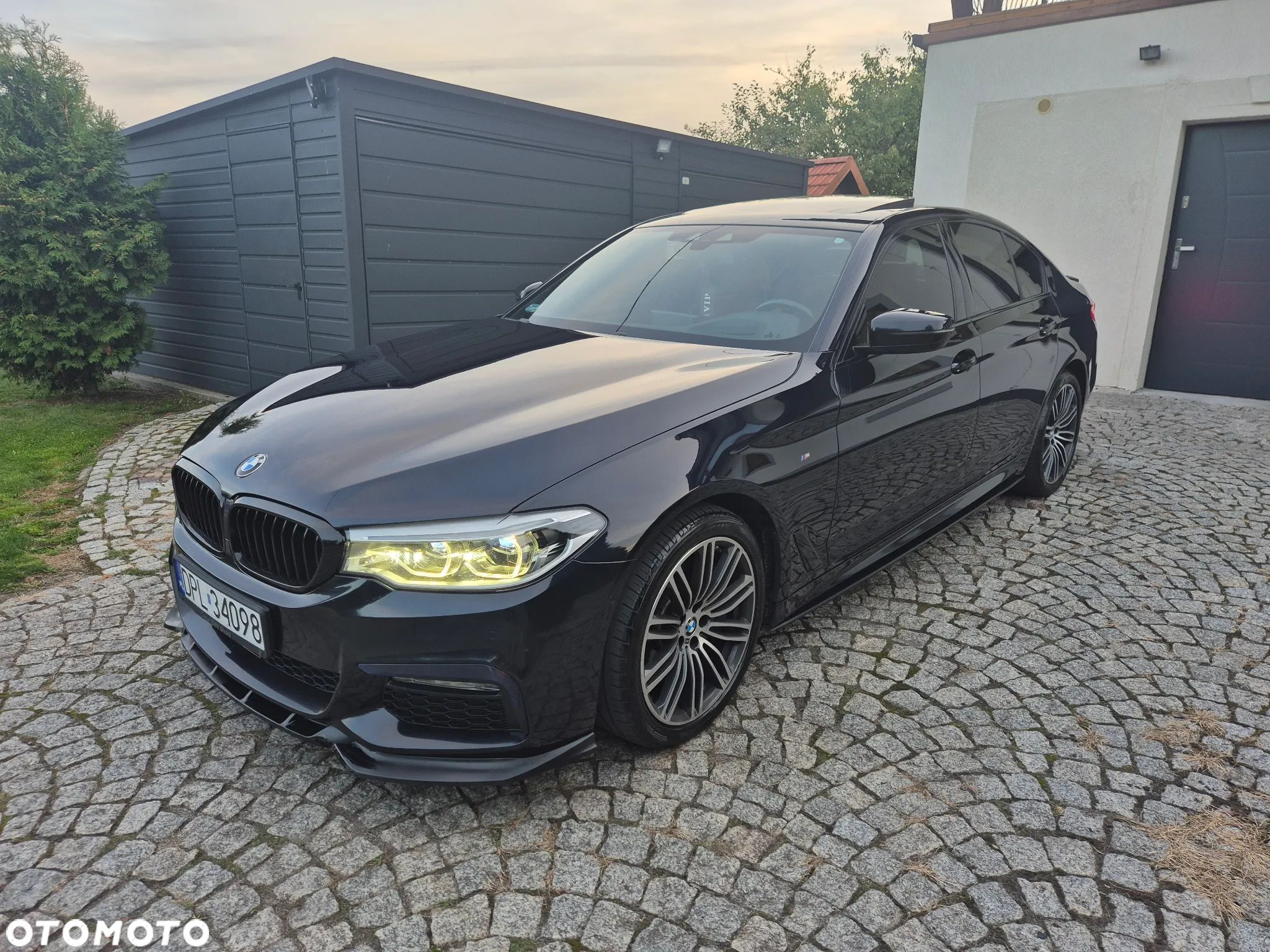 BMW Seria 5 520d M Sport - 1