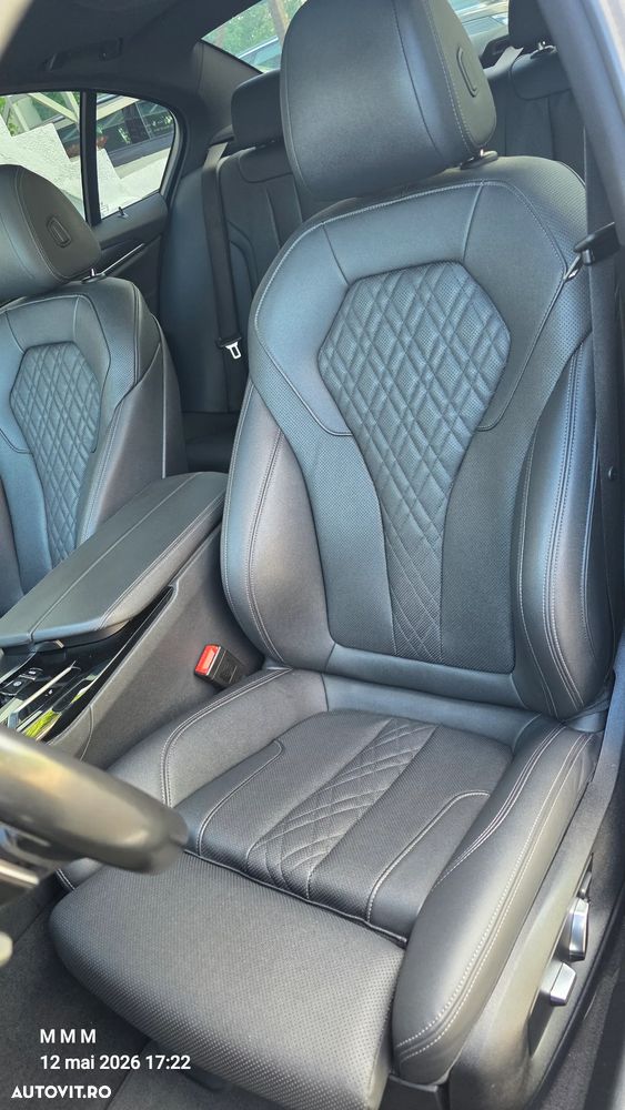 BMW Seria 5 520d AT - 14