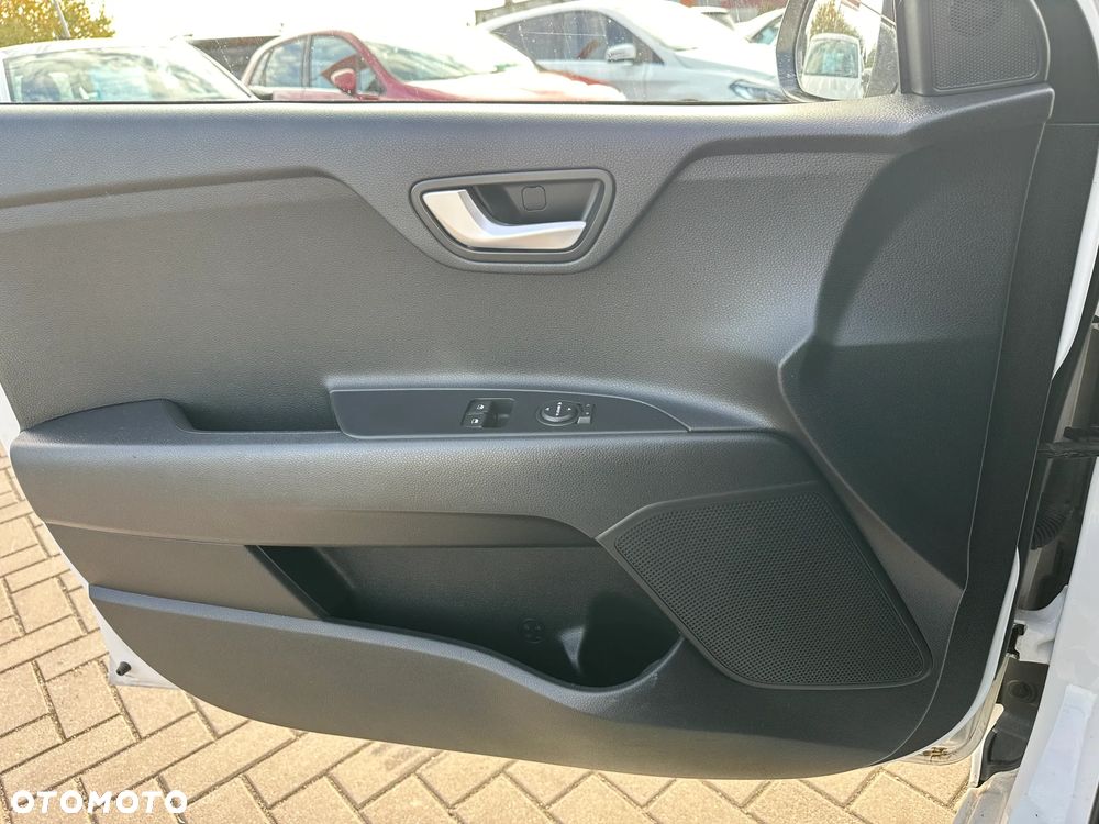 Kia Rio - 21