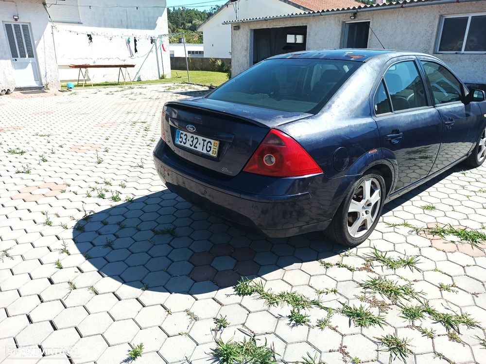 Ford Mondeo 2.0 TDdi Ghia - 3