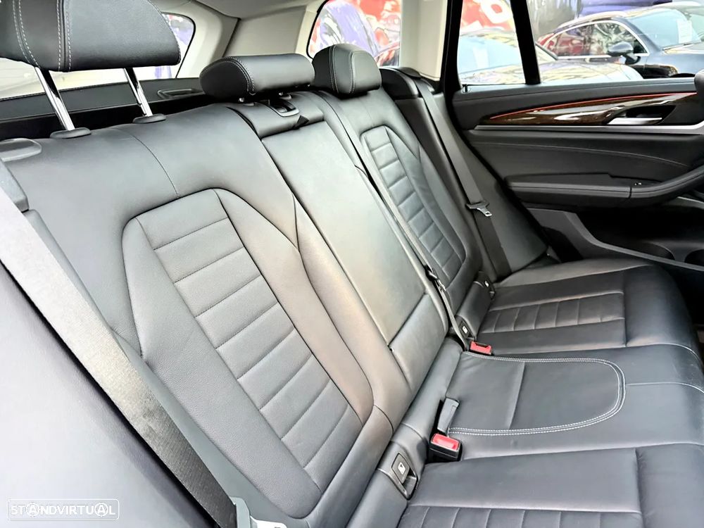 BMW X3 20 d xDrive - 32