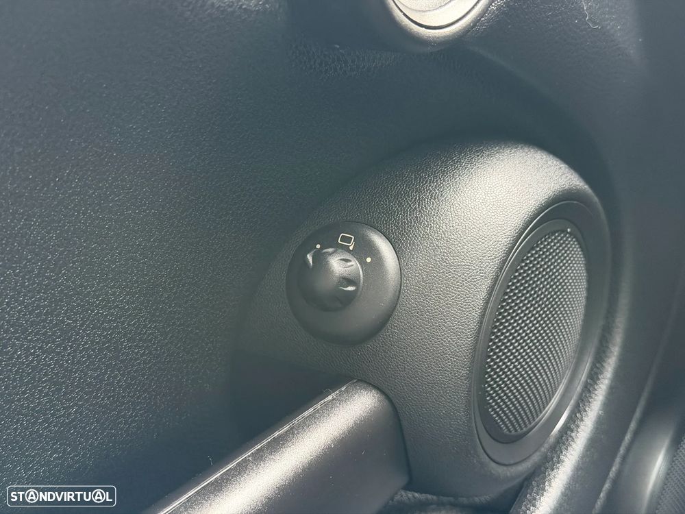 MINI 3 Portas Cooper D - 14