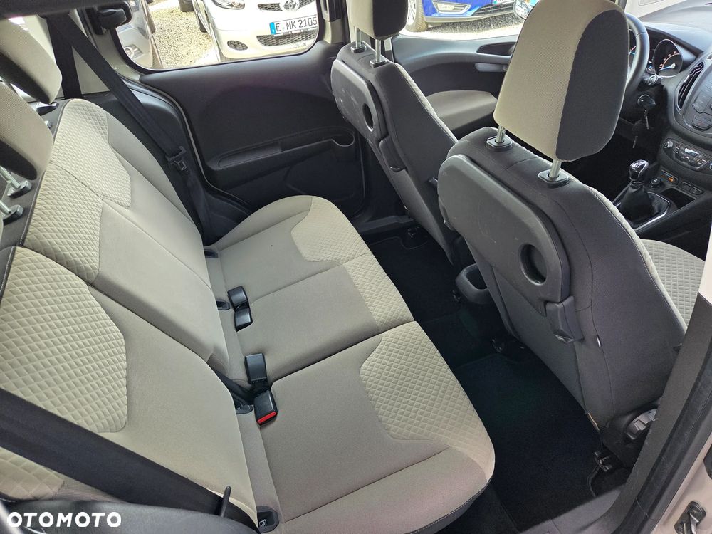 Ford Tourneo Courier 1.5 TDCi Ambiente - 9
