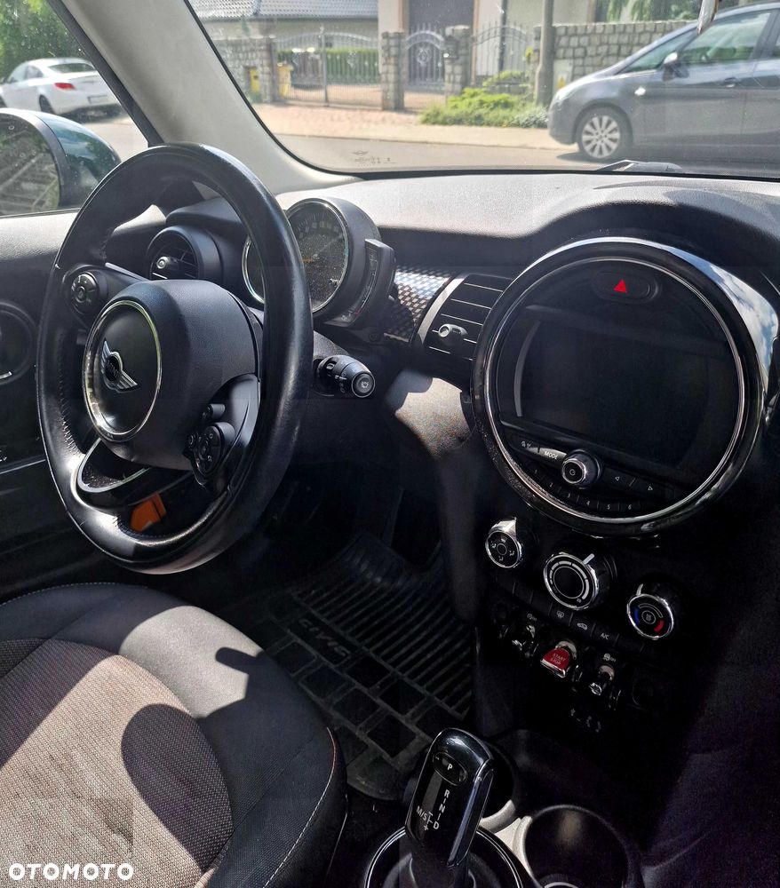 MINI ONE - 6