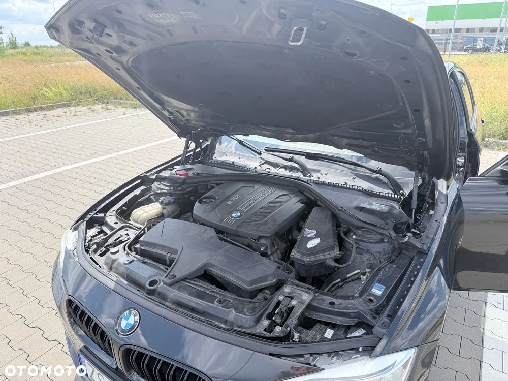 BMW Seria 3 320d - 23