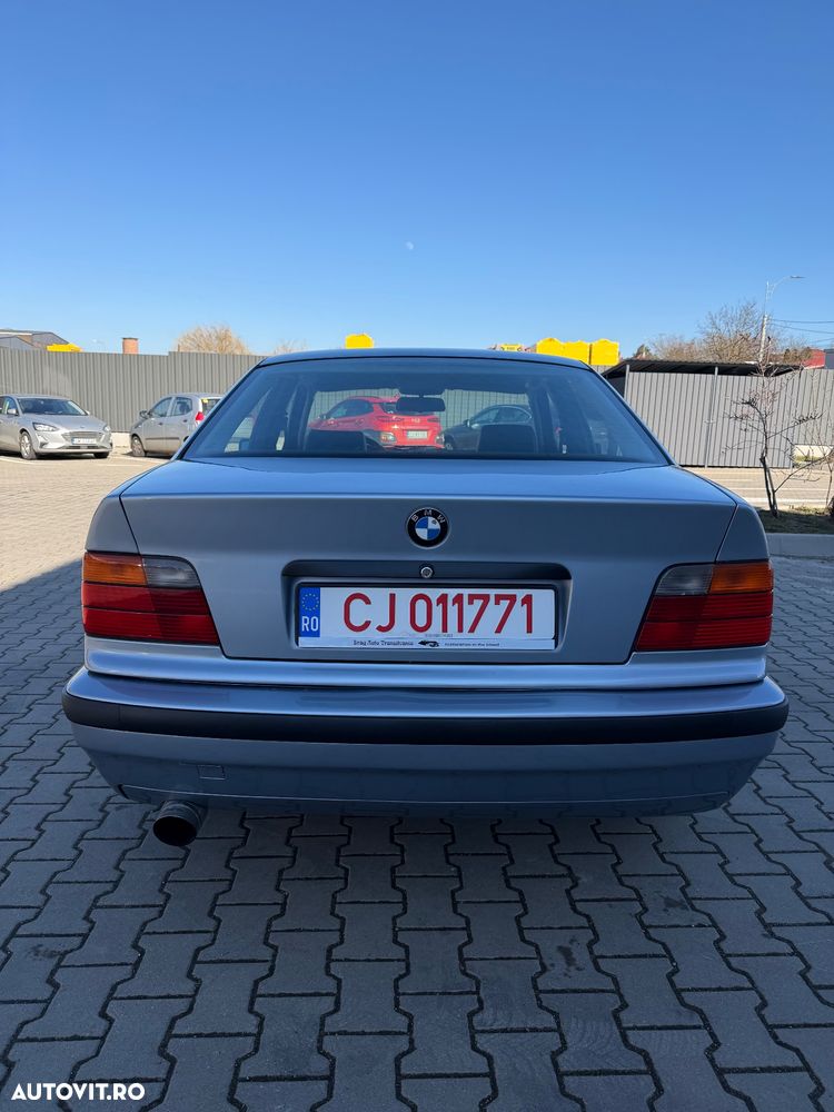 BMW Seria 3 - 11
