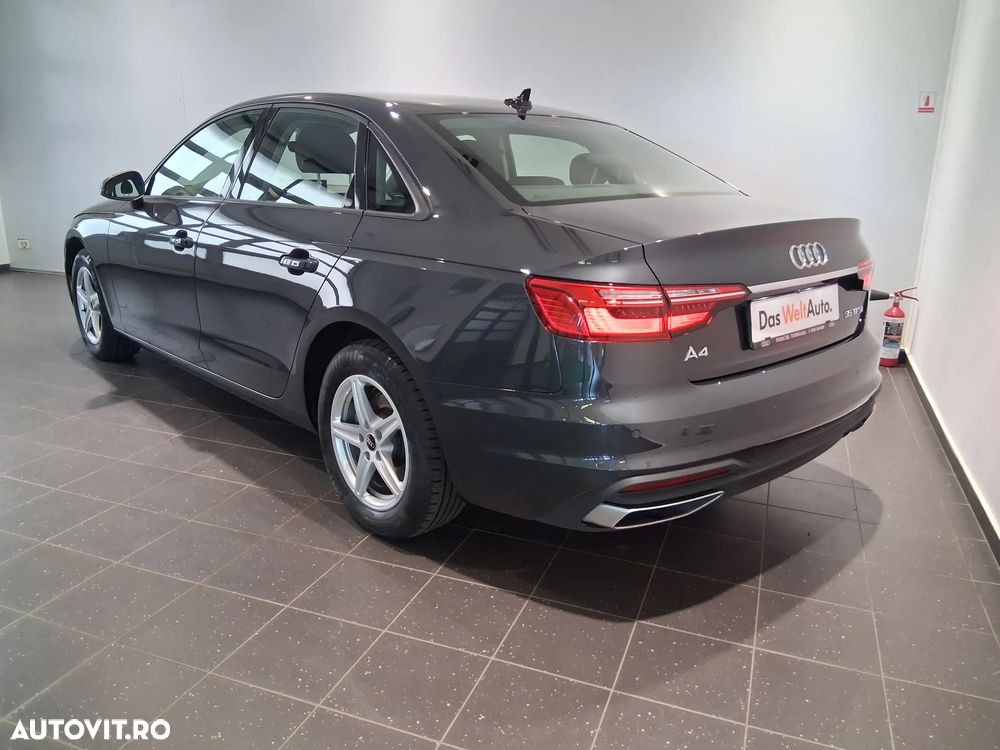 Audi A4 2022 photo 3