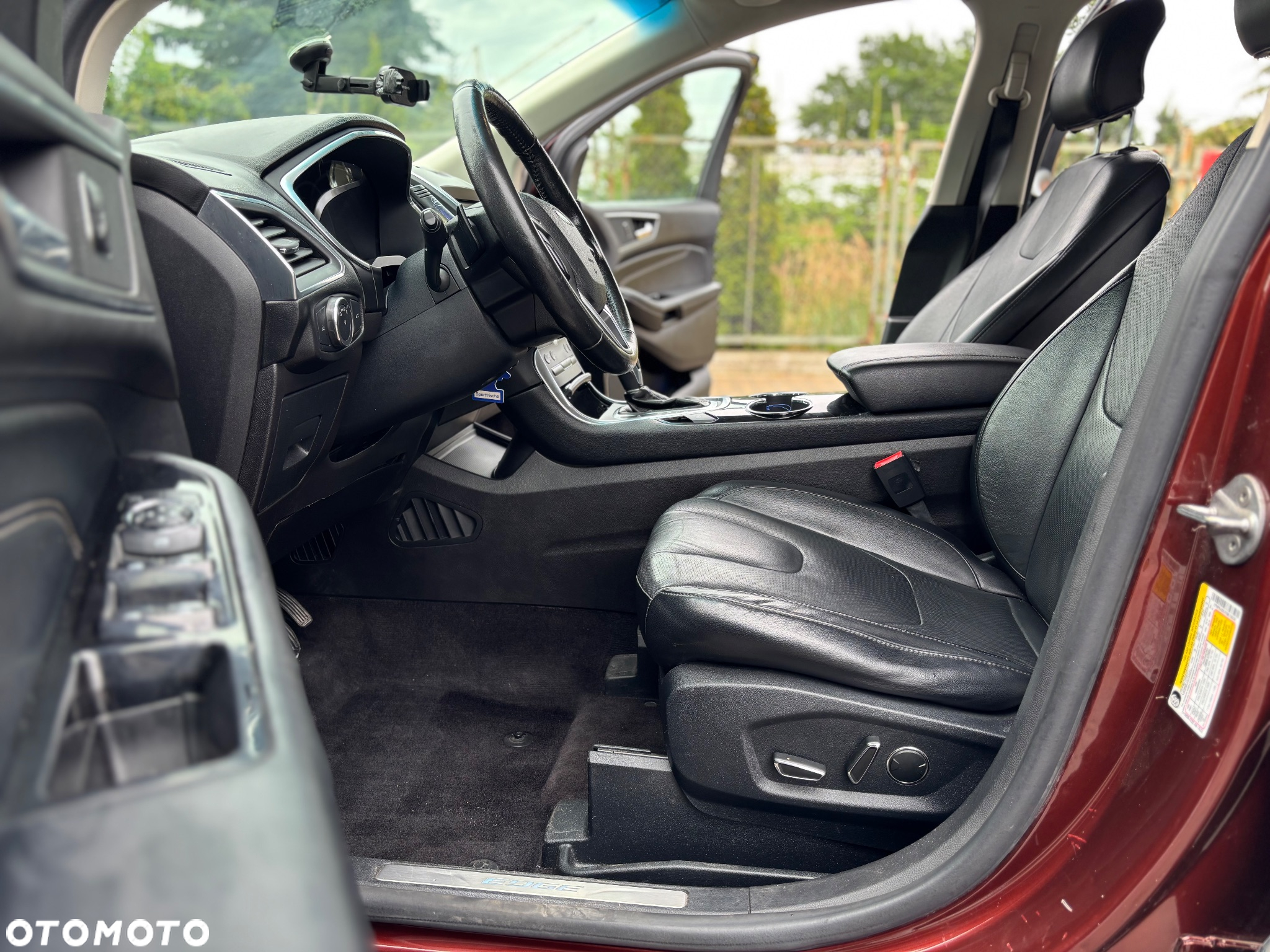 Ford Edge - 8