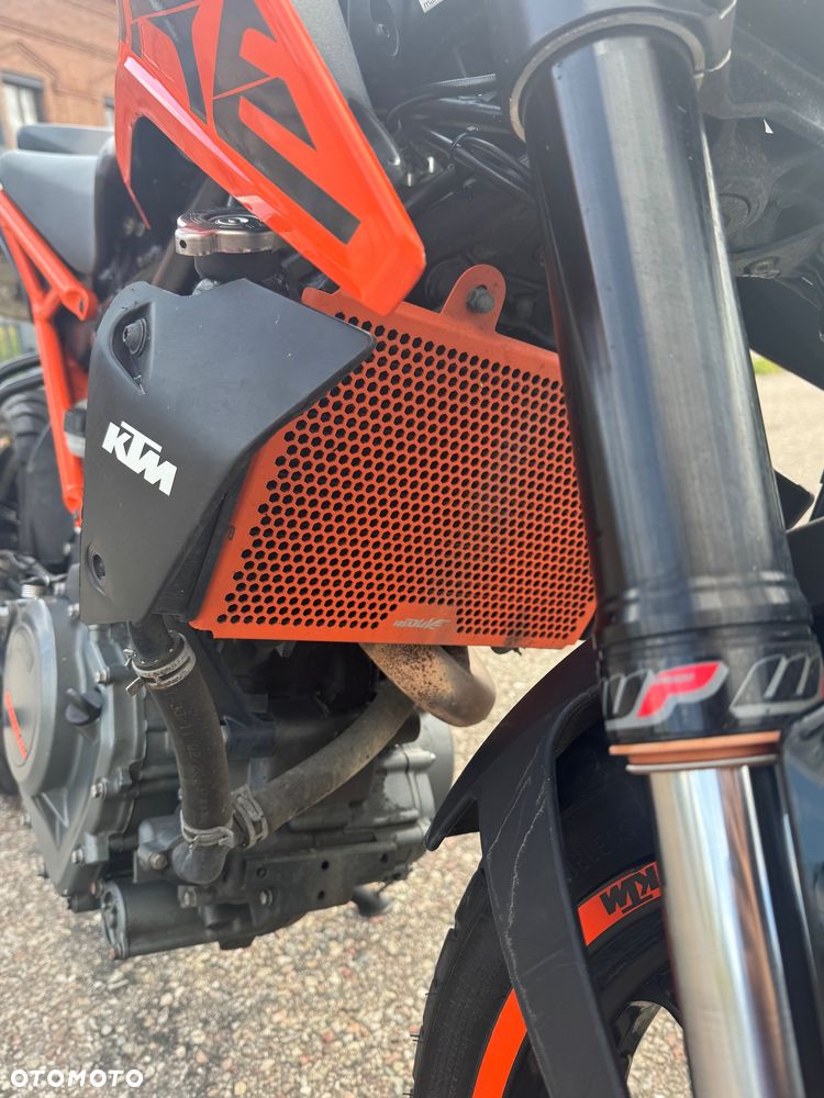 KTM Duke 125 - 10