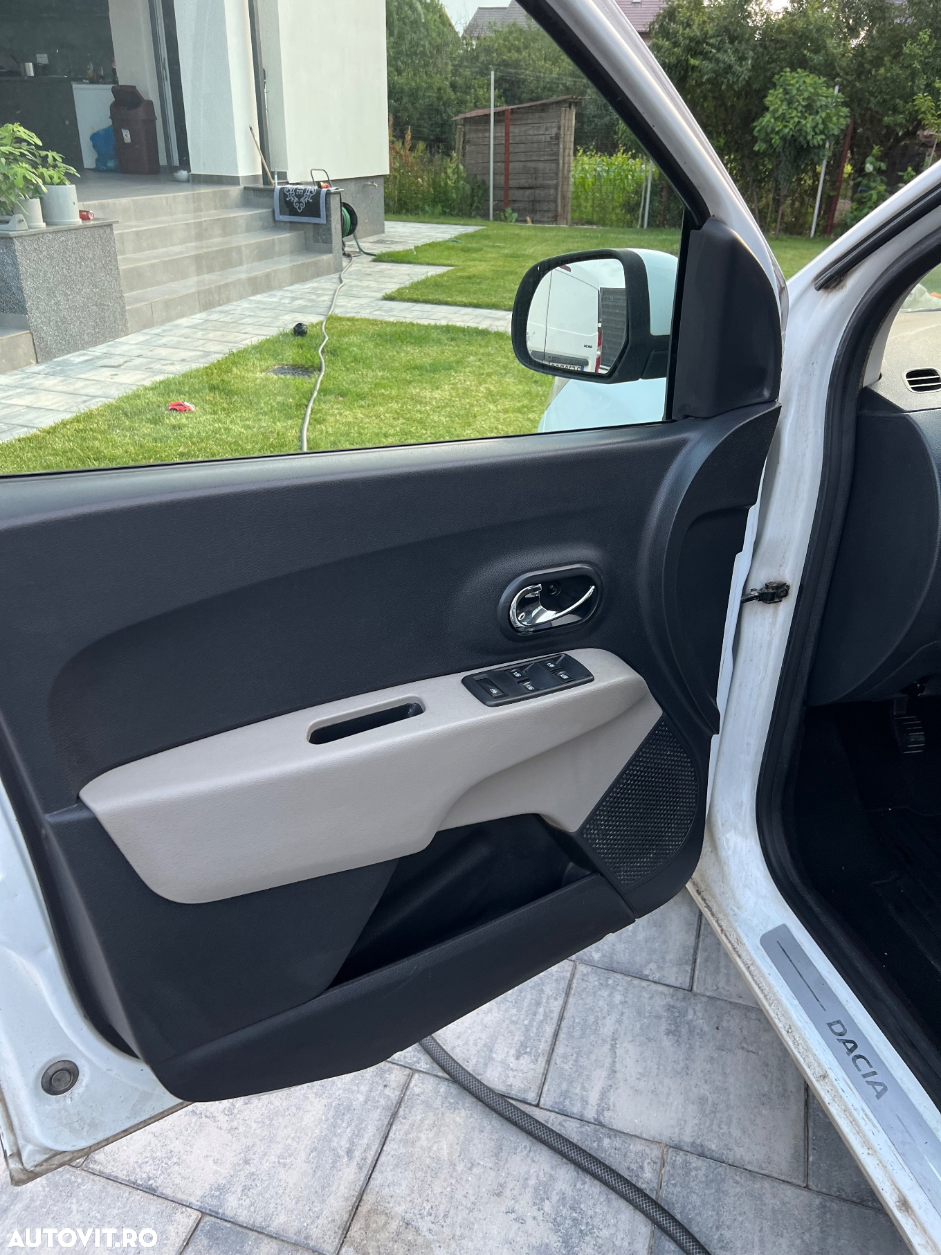 Dacia Lodgy 1.5 dCi Laureate - 9